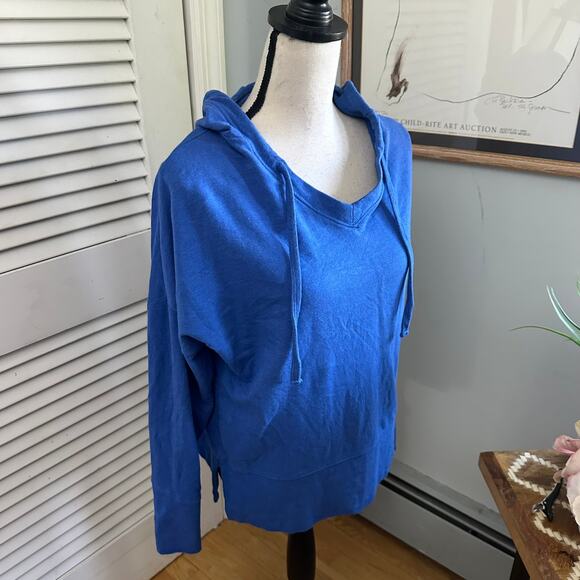 Johnnie O Hoodie Womens Small Royal Blue Carrie Pullover V-Neck Athleisure - Picture 4 of 9